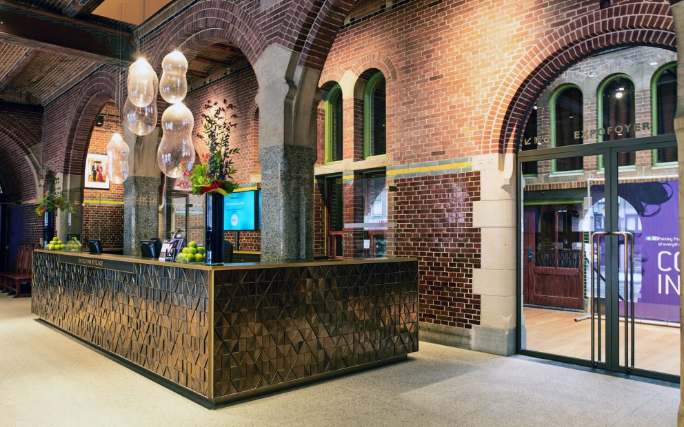 Let Berlage Shine Beurs Van Berlage Wienerberger